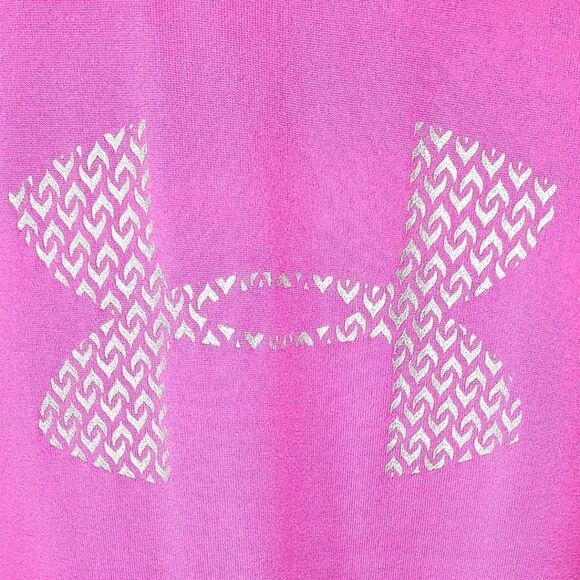 UNDER ARMOUR Women's Athletic Top with 🥵 heat gear. - Picture 6 of 14
